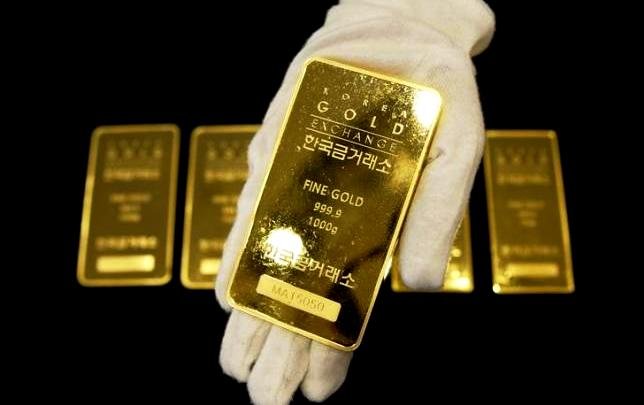 Gold Slip Ahead of Fed Minutes