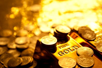 Gold Below 13-Month Top on Dollar
