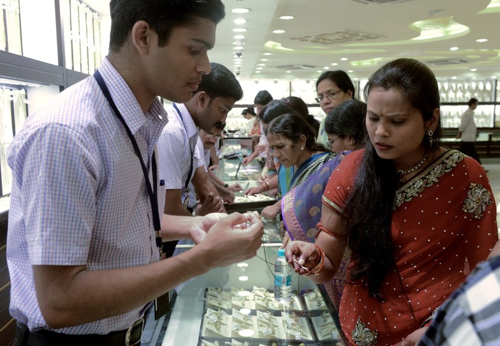 Gold prices jump Rs 65 on global cues - Neal Bhai Reports