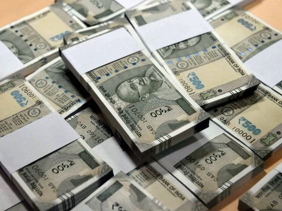 Rupee Recovers From Record Low Against US Dollar