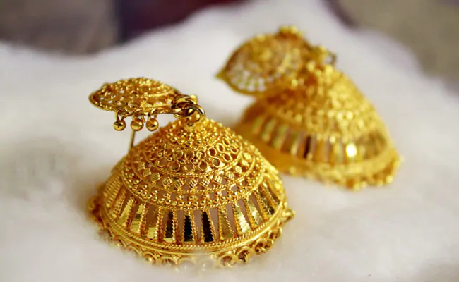 Gold Heads For 3rd Annual Loss